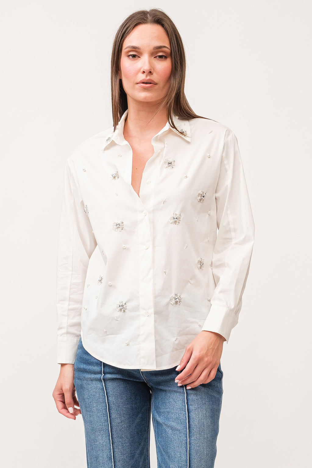 Get ready for a love letter from your wardrobe with Dear John | Lola! This boyfriend-fit button down top features a collared neckline and long sleeves for timeless style that will have you feeling effortlessly chic. Dress it up or down for endless possibilities. XOXO