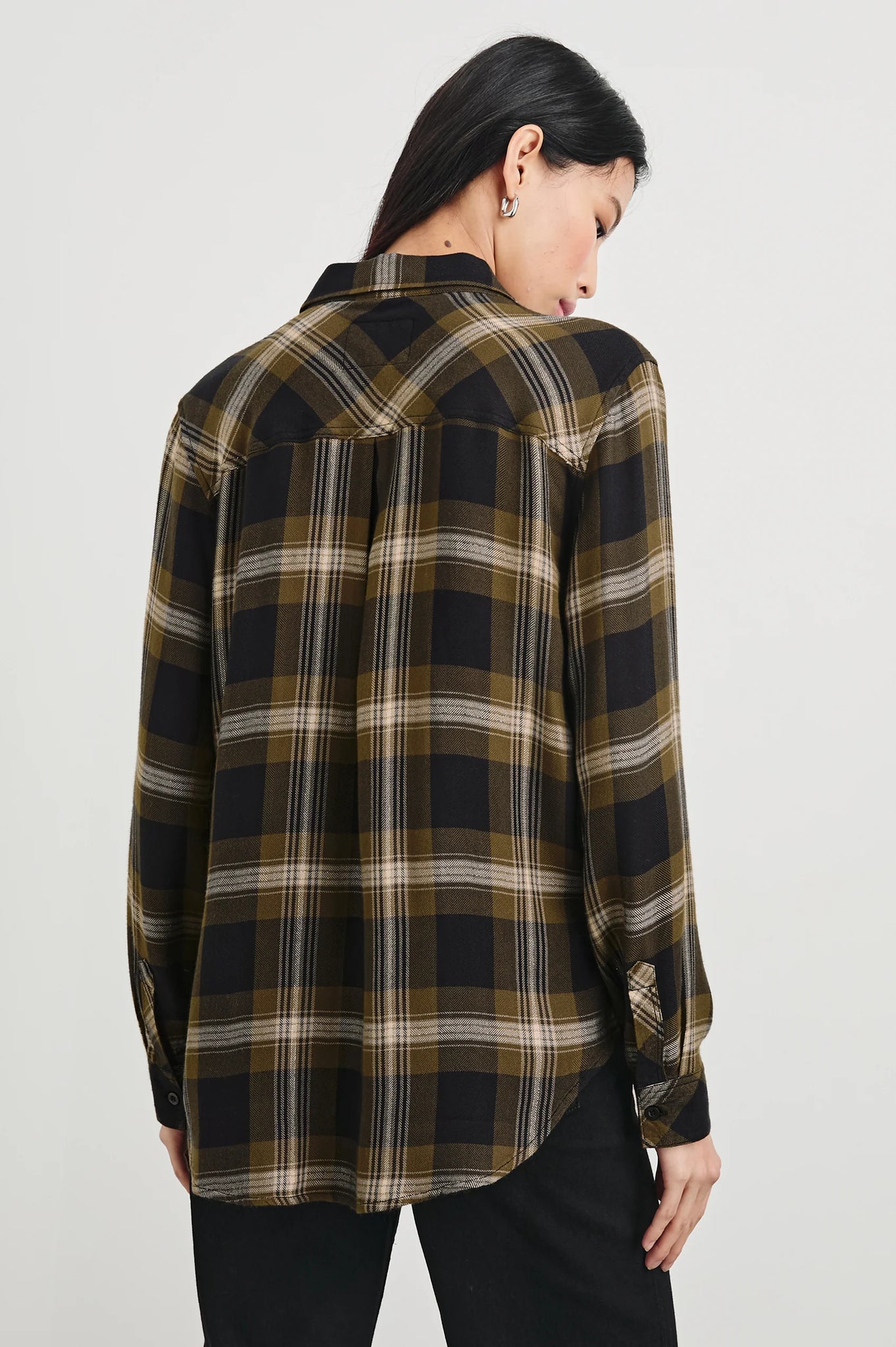 The classic RAILS long sleeve plaid button-down shirt. Made from our signature, ultra soft rayon fabric featuring a loose twill weave. This style is a year-round comfort classic featuring a single chest pocket.