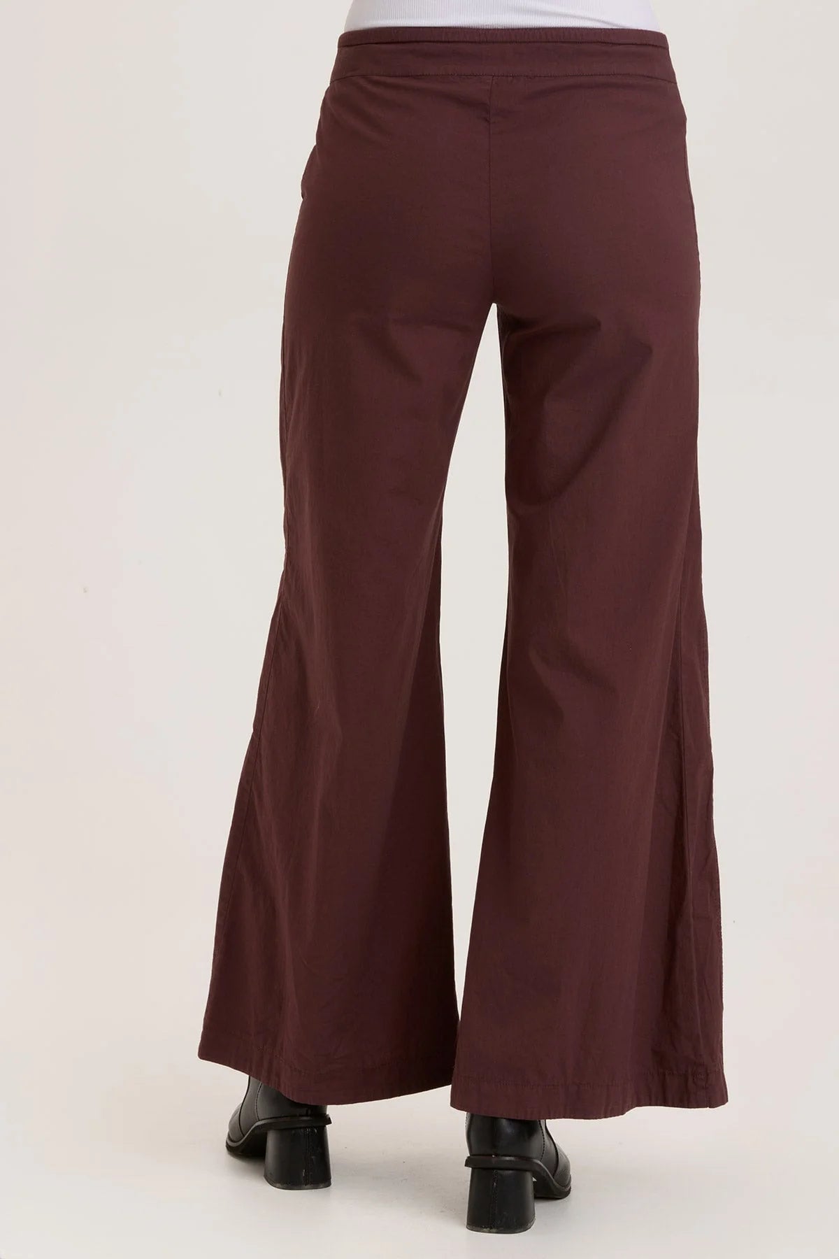 It's back by popular demand: our signature terraced ruched wide leg pant, with a flat drawstring waist, back elastic, zip fly and side seam pockets.