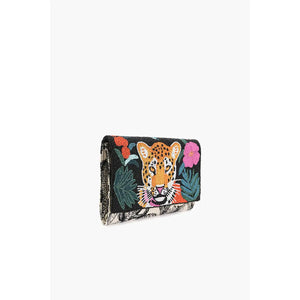 Fierce. Fun. Fabulous. This medium-sized clutch is what happens when jungle vibes meet high-fashion glam. With a bold beaded leopard and tropical flower moment happening right on the flap, it's giving vacay with an edge—and we're so here for it.