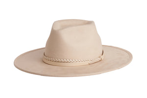 Indulge in timeless elegance with our structured cream diamond crown hat, meticulously crafted from sumptuous vegan velvet. The exquisite cream trim adds a touch of sophistication to this accessory, making it the perfect choice for those who appreciate classic style and refined fashion that stands the test of time.