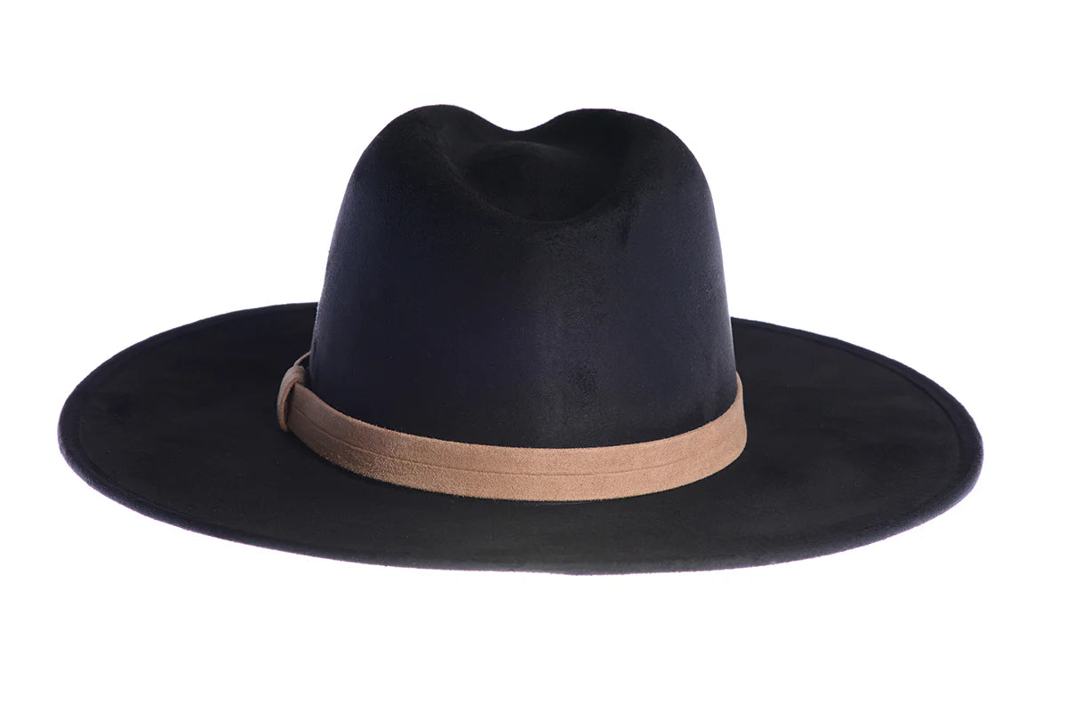 The crown of the North hat is stiffened and shaped into a clean and ridged design, that is swathed in premium faux suede. The black rancher hat & has a double bound synthetic suede tan trim.