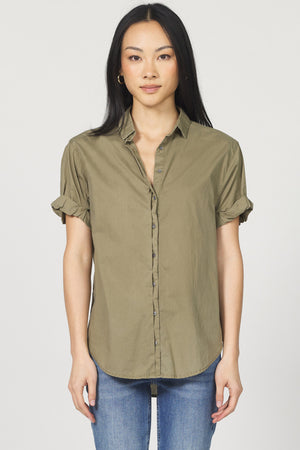 The Dear John Benning shirt brings effortless style with its button-down front and roll-up sleeves, perfect for a laid-back vibe. Designed with a relaxed fit, it’s your go-to for comfort without sacrificing cool. Whether you’re out for brunch or just chilling, this shirt adds a playful touch to any outfit.