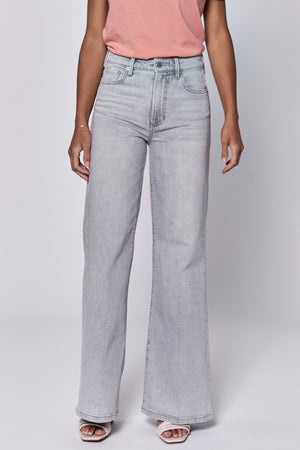 Get ready to say 'Dear John' to your old jeans and 'Hello' to Fiona! These high rise jeans feature a clean hem, giving you the perfect fit and a sleek, polished look. Say goodbye to uncomfortable, unflattering jeans and hello to your new favorite pair! (Sorry, John.)