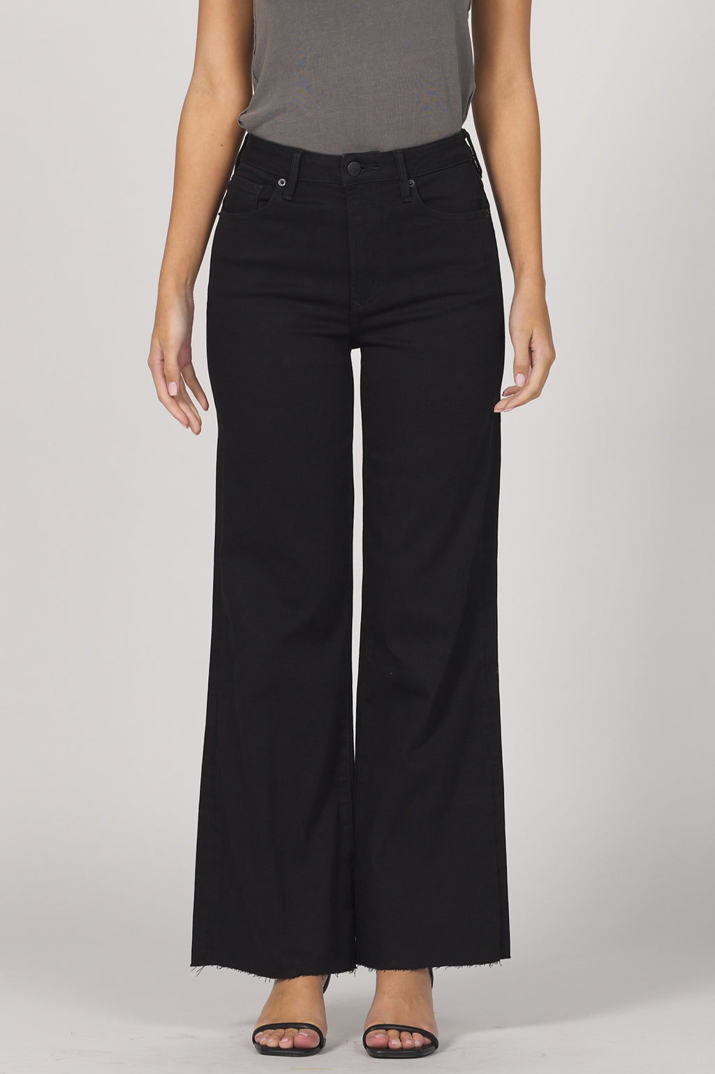 Step into effortless style with the Dear John Fiona jeans. Featuring a high-rise fit that flatters your waist and a playful cut-off hem for a touch of edge, these jeans are perfect for mixing comfort with cool. Whether you're dressing up or keeping it casual, Fiona adds a fun twist to your everyday look.