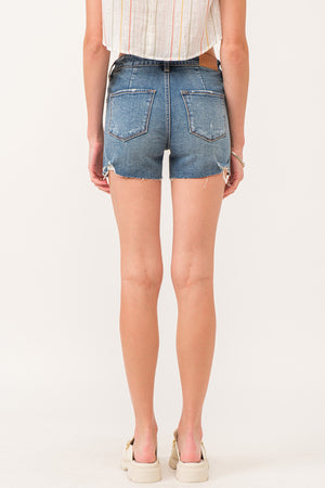 These mid-rise shorts feature a trendy frayed hem and are perfect for any summer adventure.