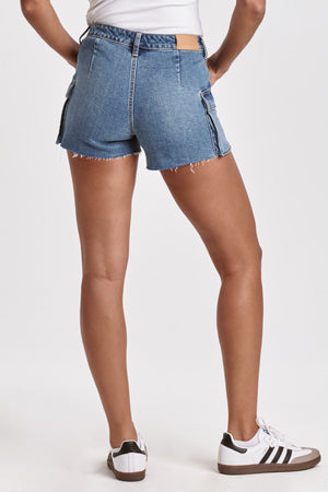 Get ready to impress in the Dear John | Jessie cargo shorts with a uniquely cut off hem. Keep it cool and playful with this quirky twist on a classic style. Perfect for a fun day out or a casual summer hangout.