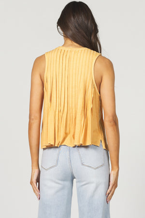Slip into the Dear John Myron for effortless style on casual days. This sleeveless button-up features a relaxed fit that keeps you cool while looking put-together