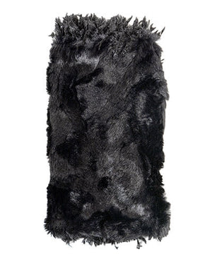 A great, faux fur, cozy hand-warmer.Shown in Black Swan Faux Feather, lined in Cuddly Faux Fur in Black.