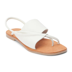 Step into style with Matisse | Shayla! These leather sandals are the perfect mix of comfort and chic. With their high-quality material and trendy design, you'll be turning heads wherever you go. Say hello to your new favorite summer shoe (and goodbye to boring sandals).