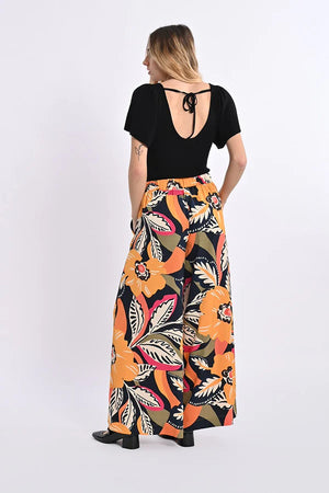 Ditch the basic jeans and elevate your look with the Molly Bracken | Nassau pants. These wide, printed pants not only offer a statement look, but also provide comfort with a high, elasticated waist. Plus, the side pockets add functionality without compromising style. Make a bold fashion statement today!