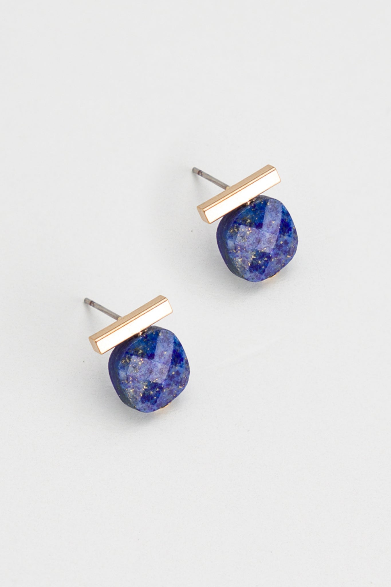 Brighten your look with these delightful stone post earrings by Nakamol. Small and full of playful charm, they add a gentle sparkle to any ensemble. Ideal for both casual and dressy occasions, these earrings sprinkle a little fun and shine wherever you go.