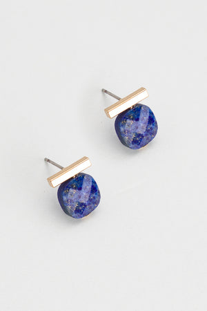 Brighten your look with these delightful stone post earrings by Nakamol. Small and full of playful charm, they add a gentle sparkle to any ensemble. Ideal for both casual and dressy occasions, these earrings sprinkle a little fun and shine wherever you go.