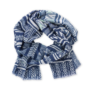 Add some eccentric flair to your outfit with Pistil's Eliot Scarf! This printed scarf will make a bold statement while keeping you cozy and stylish. Perfect for adding a touch of personality to any look.