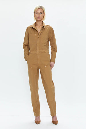 The words feminine and workwear have never mixed as perfectly as they do for this jumpsuit. With rose gold hardware shining through to outline the details of the carpenter patches on the legs, this style will be the most effortlessly cool piece of the season. It also has belt loops for the option to accessorize and tabs that allow you to cinch in the back for a looser or tighter fit.&nbsp;