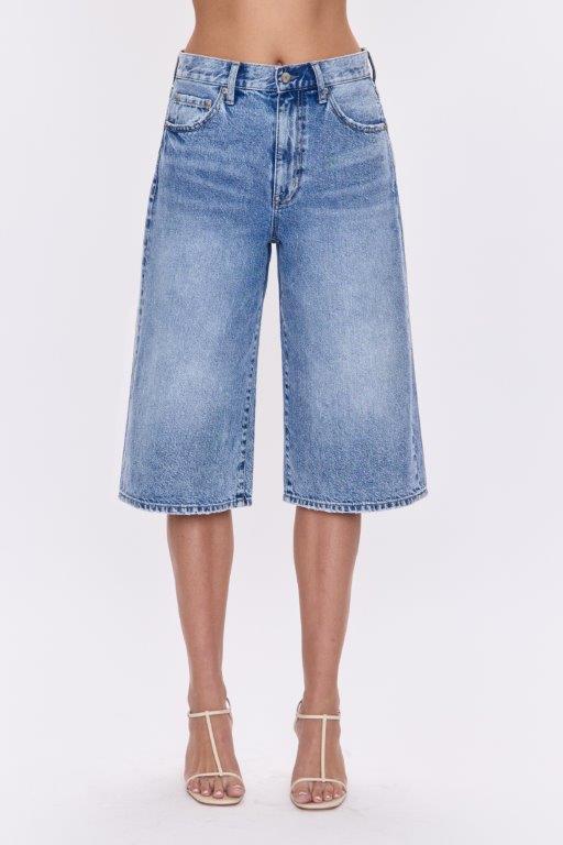Get ready to rise high in style with our Pistola Linden denim shorts. These high rise shorts offer a flattering fit while also providing a classic denim look. Perfect for all your summertime adventures. (And hey, who doesn't love a good pair of high rise shorts?!)
