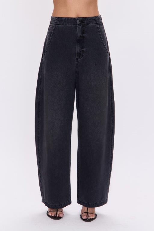Experience all-day comfort and effortless style with the Lottie High Rise Relaxed Bowed Leg jeans. This new fit is designed for a relaxed fit and features a flattering high rise, featured in our fluid lightweight denim that drapes beautifully and moves with you. Indulge in the luxurious feel of this premium fabric as it creates a stylish and comfortable bowed leg silhouette. These jeans are perfect for everyday wear and offer a unique, on-trend look.