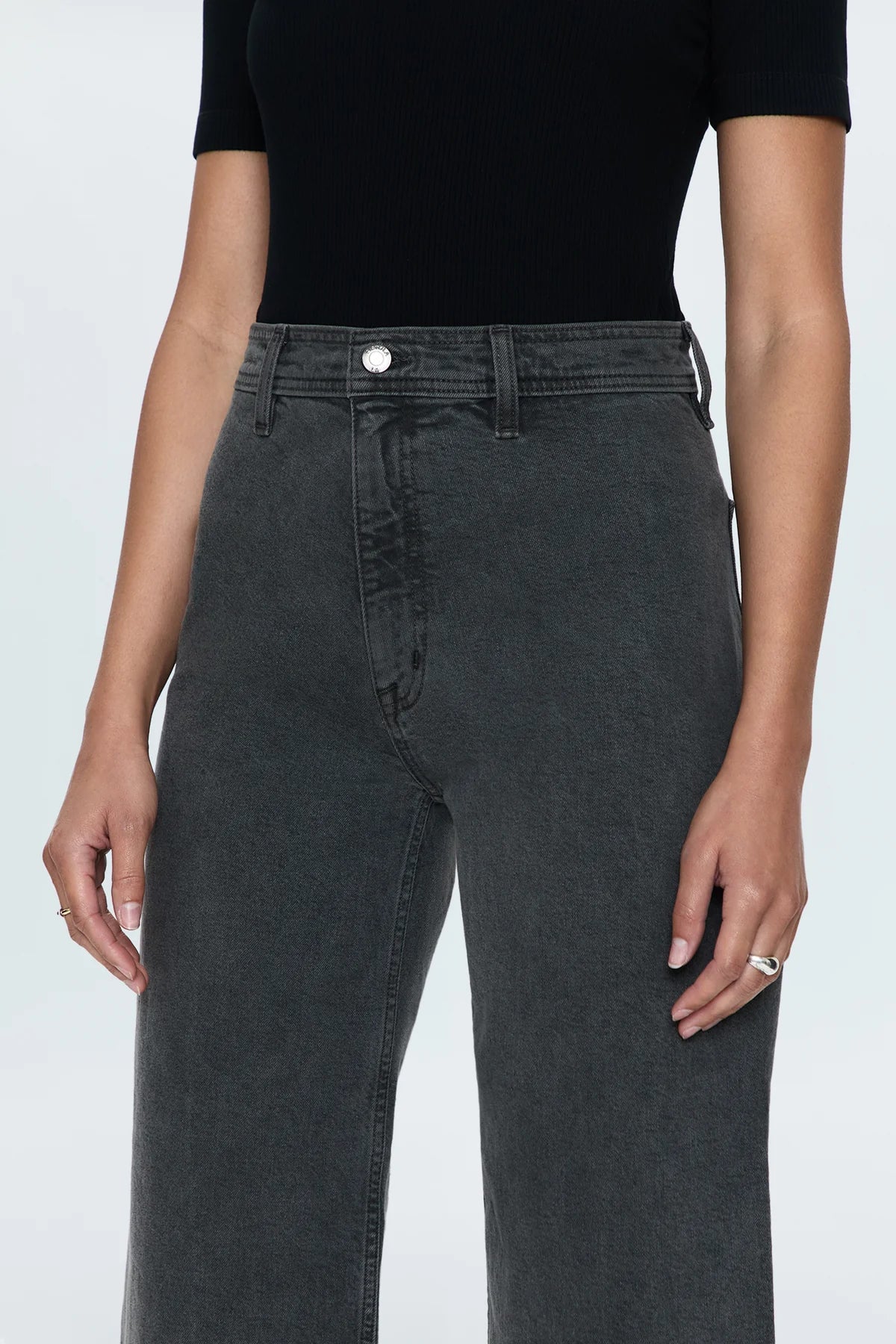 High rise waist, with a wide leg silhouette and a cropped, ankle length hemline.Crafted from our signature comfort stretch denim, with a double stitched waistline and scissor cut hems.