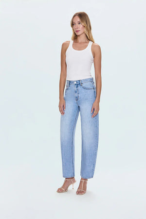 Meet Wes in Gaze, your new go-to for a modern, refined denim look. These jeans feature a flattering high-rise waist and a full-length 30" inseam, leading to a stylish barrel leg silhouette