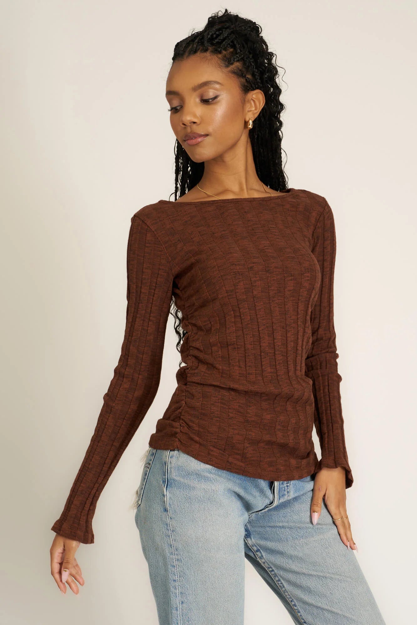 Our Sanna Boat Neck Sweater Rib Long Sleeve is crafted with our iconic wide rib marled fabric. This long sleeve is all about everyday comfort. The top features a boat neckline and a fitted silhouette. And those sleeves? They have a slight flare at the wrist—just enough to add a bit of flair to your everyday look. This top is ready to elevate your closet game. Trust us, you’ll want one in every color.