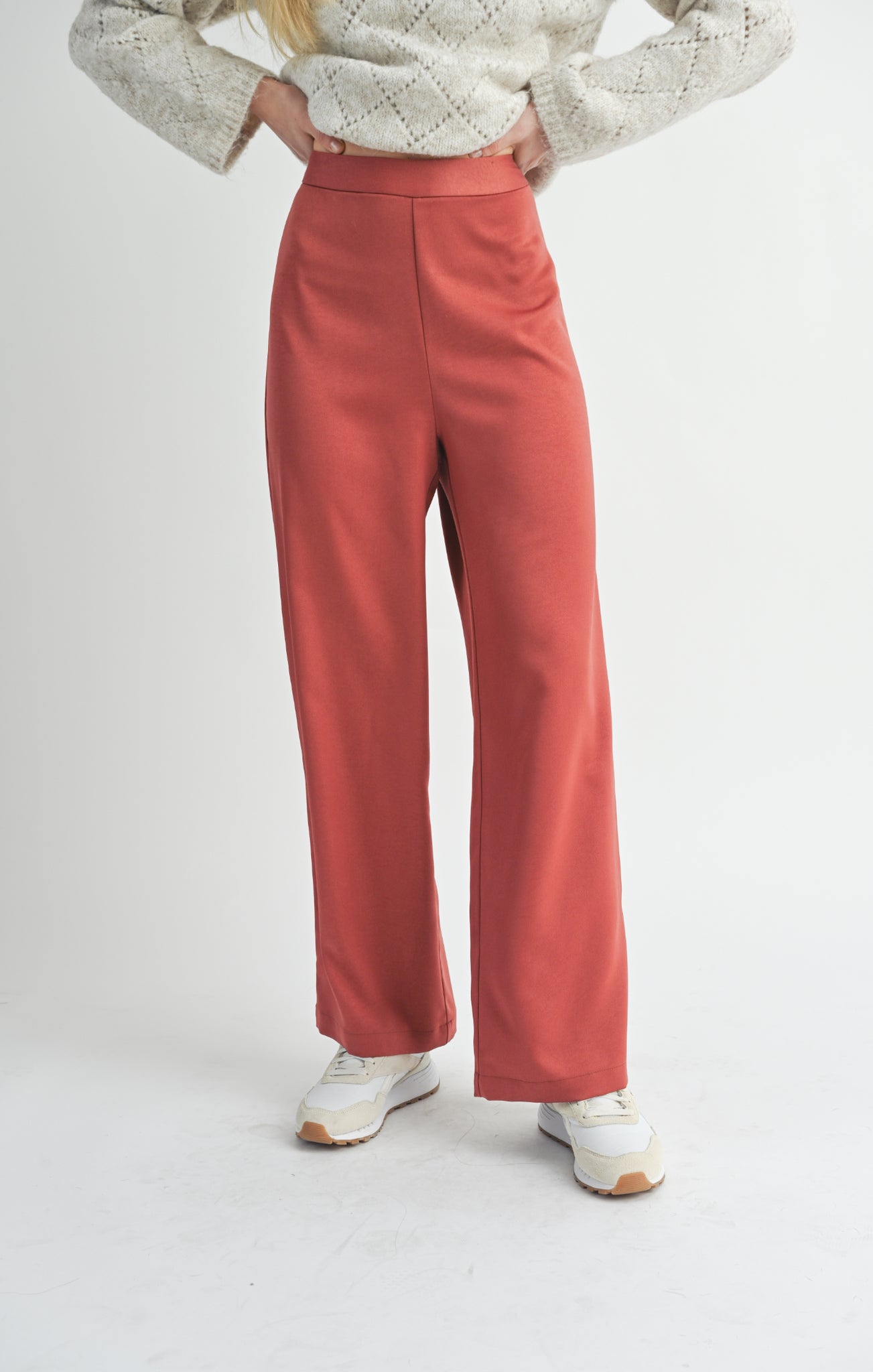 Be the ultimate cool girl in Sage the Label's "Jess" wide leg pant. These pants will elevate your style with their trendy and comfortable fit. The perfect addition to any wardrobe.