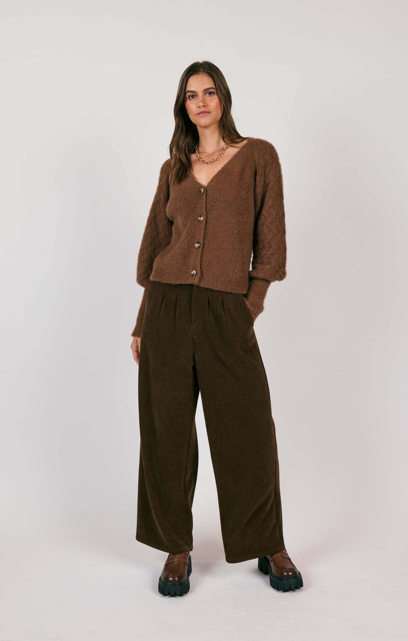 The Sage the Label Paradox Pant is the ultimate corduroy pant, adding a touch of texture to any outfit. Its versatile and durable material provides both style and comfort, making it a must-have addition to your wardrobe. Get ready to elevate your fashion game with these statement-making pants!